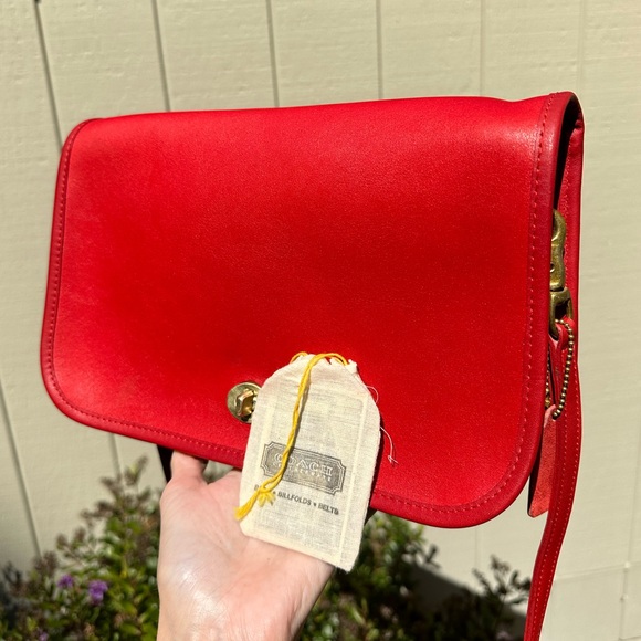 Coach Handbags - Vintage Coach Bag NYC Convertible Clutch 9635 red